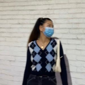 Meet your Posher, Lena